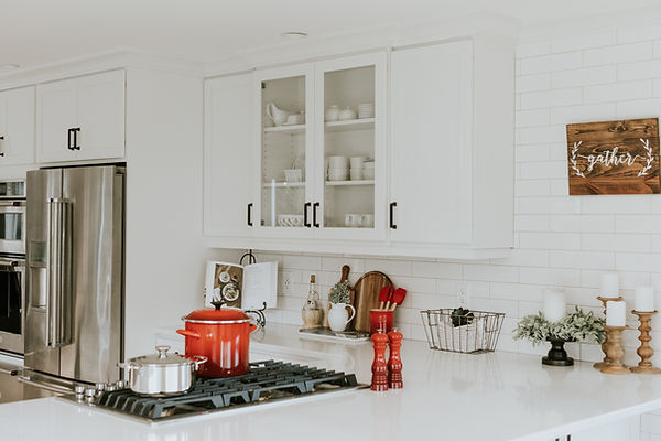 Home decluttering service; declutter your kitchen, improve your wellbeing at home